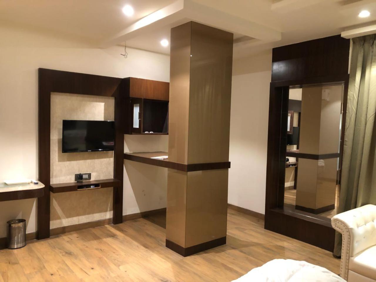 Hotel Prince Viraj جبلبور المظهر الخارجي الصورة